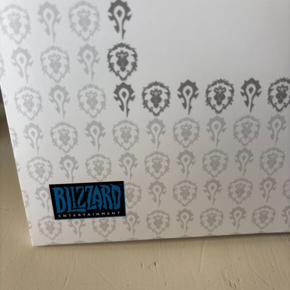 Blizzard Entertainment Gaming Collectable WORLD OF WARCRAFT Adult Coloring Book - Picture 3 of 8